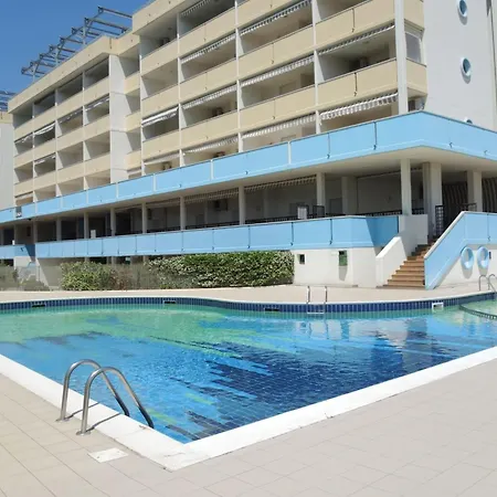 Cozy Flat With Shared Pool-beahost *